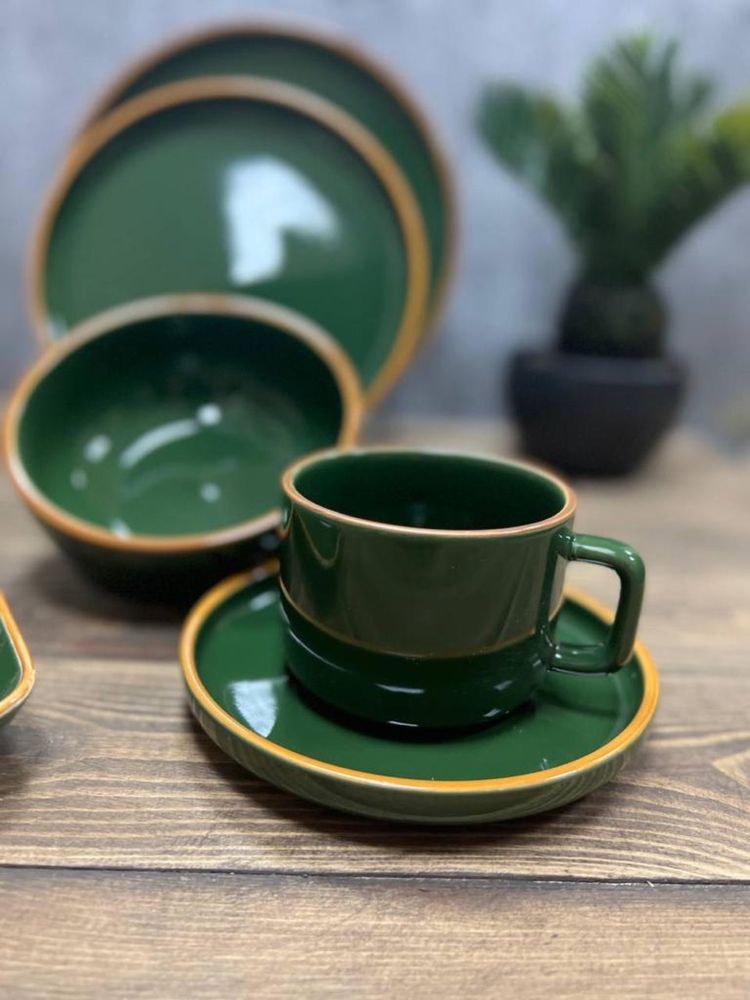 Чайно-столовый сервиз VASSILA Темно-зеленого цвета