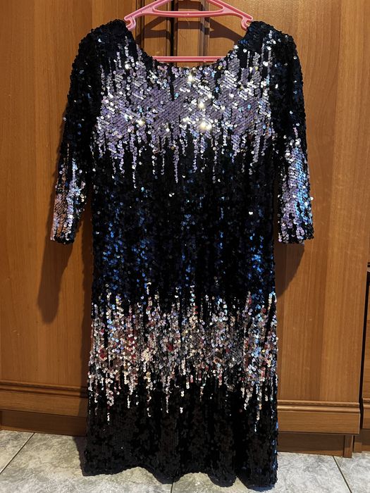 Къса рокля с пайети