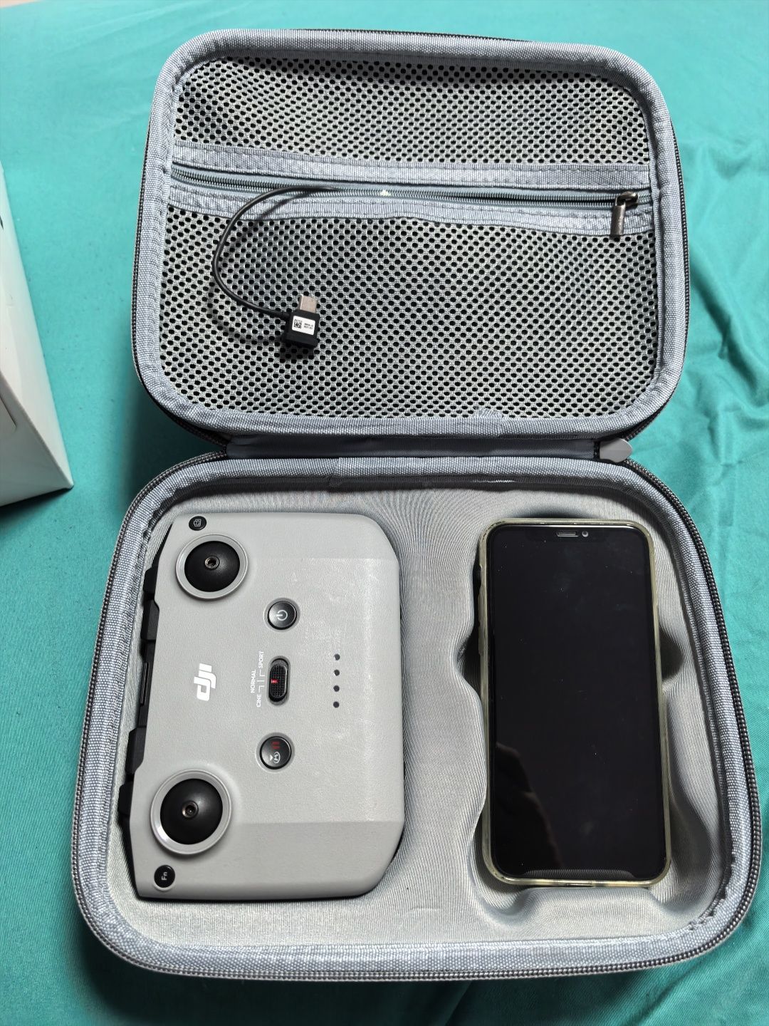 Продавам фабрично запечатан дрон DJI Mini 3 pro,