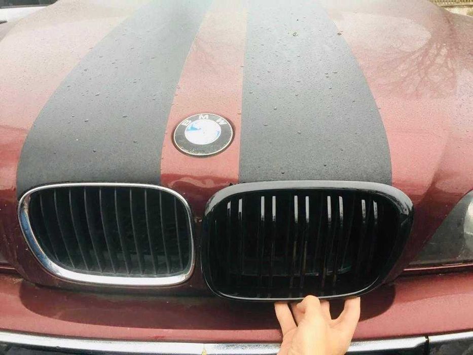 Grile Duble Negru Glossy  pentru E39