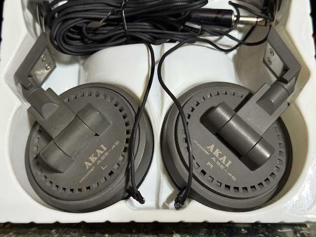 AKAI ASE-45, casti vintage