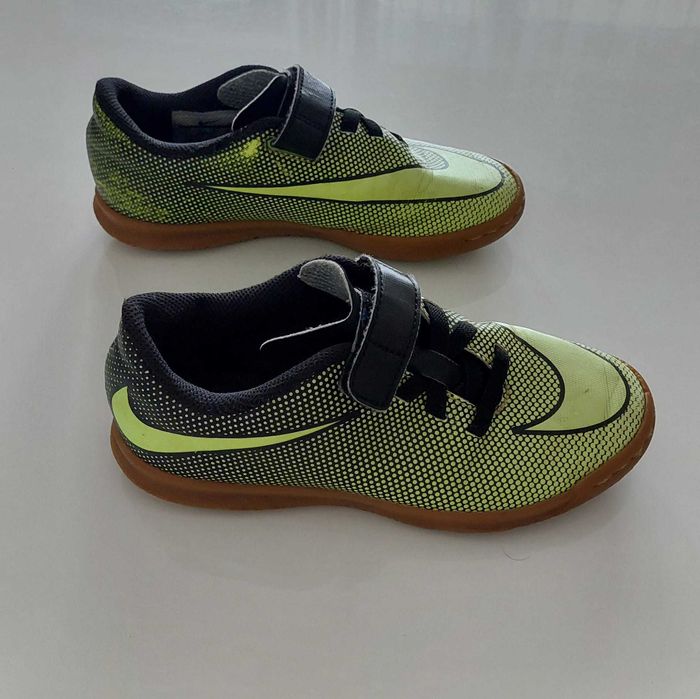 Ghete / adidasi fotbal copii NIKE Bravatax II IC marimea 32 - sala
