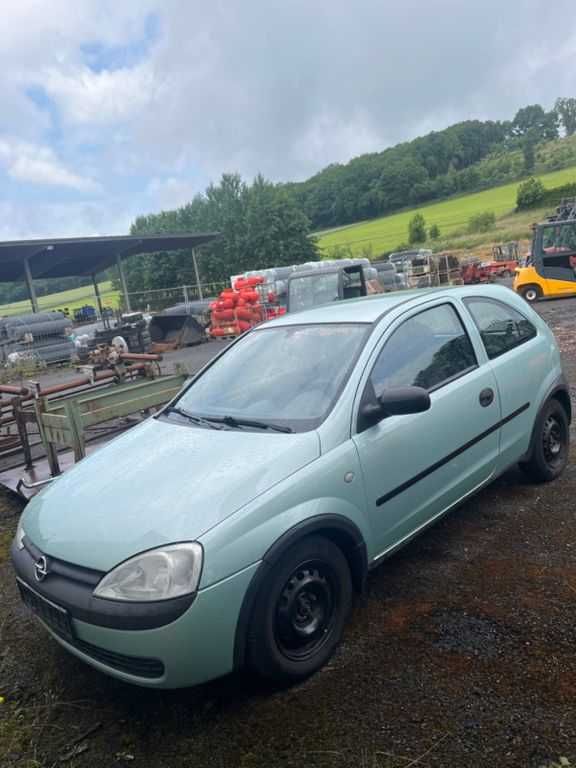 Opel Corsa C 1.0i  58k.c.