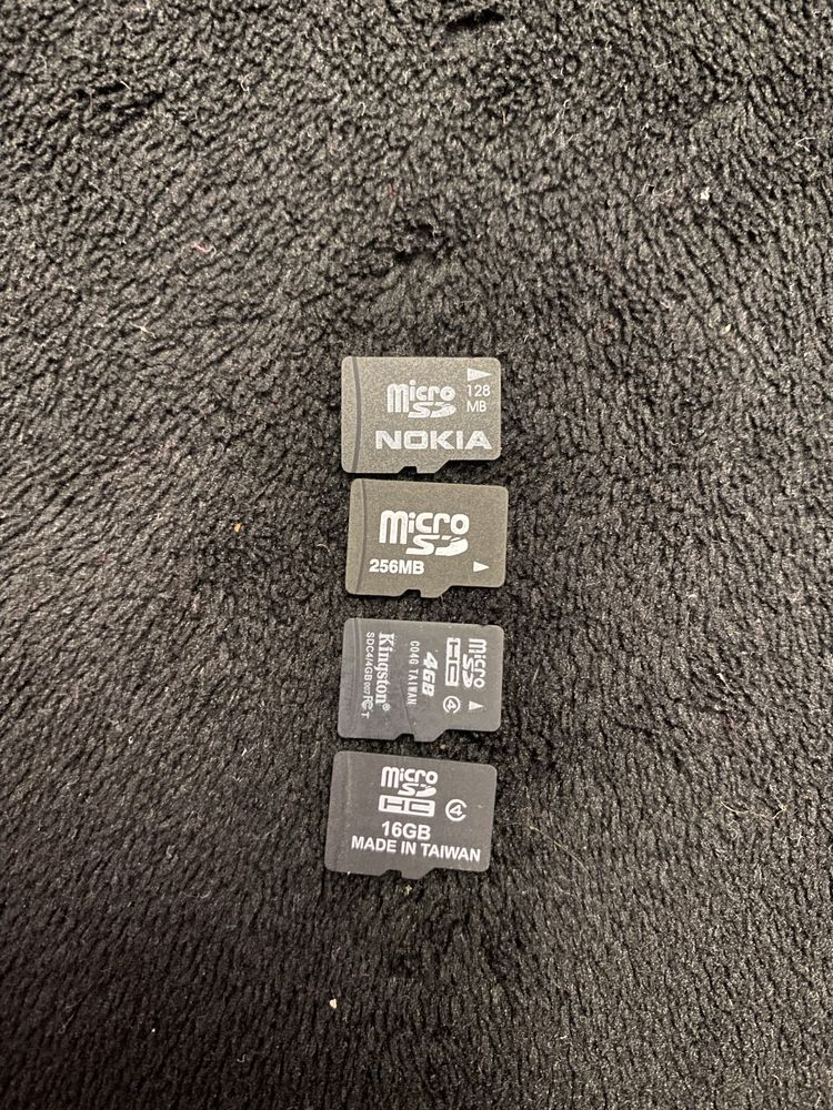 Carduri memorie microSD 128/256/4/8/16