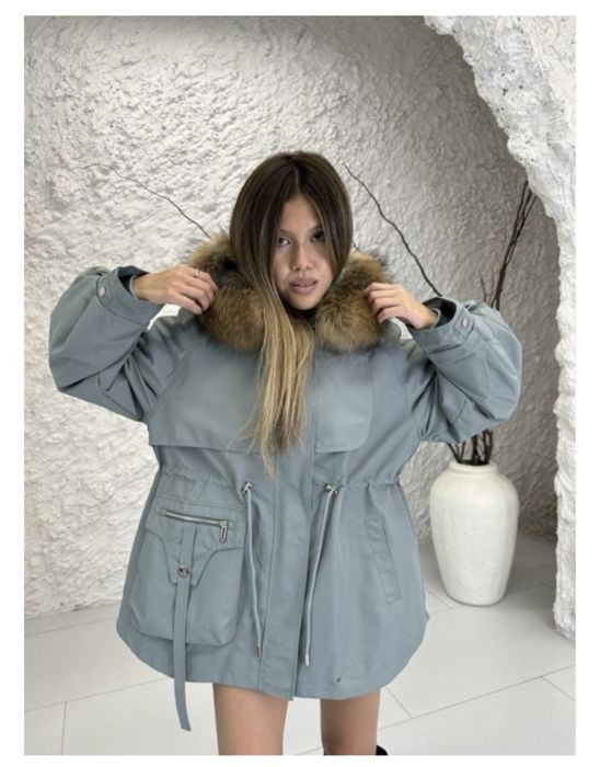 Парка новая 20.0000тг