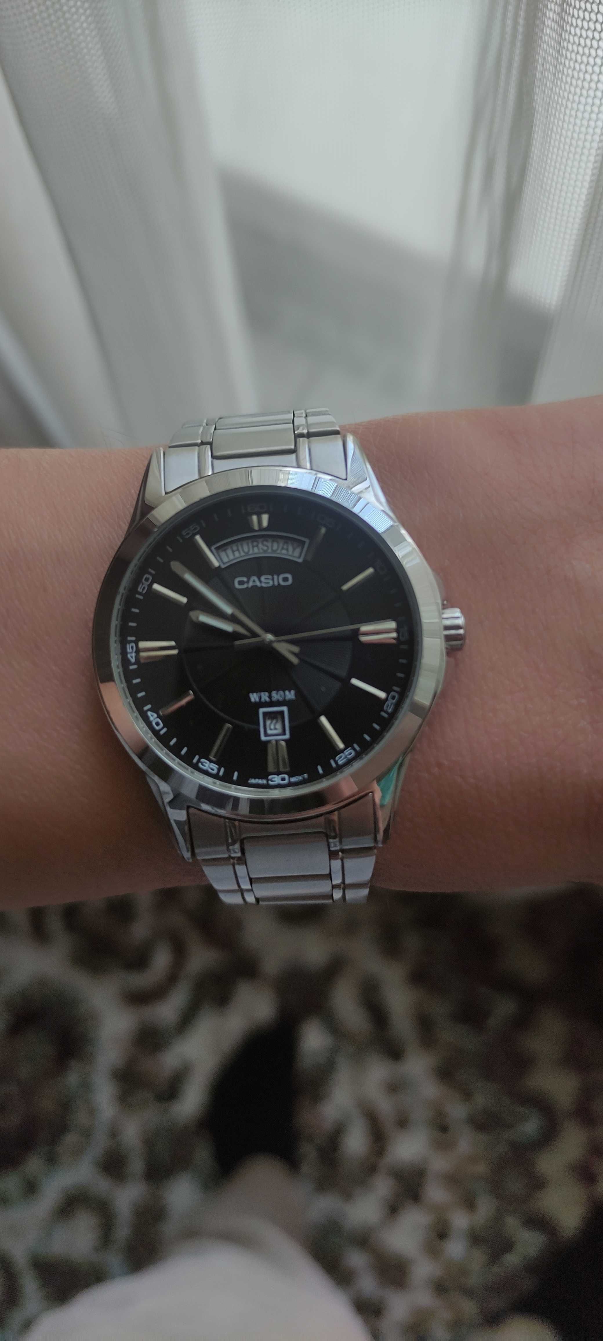 Часы Casio, оригинал, в отличном состоянии