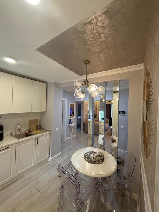 Vand apartament 4 camere