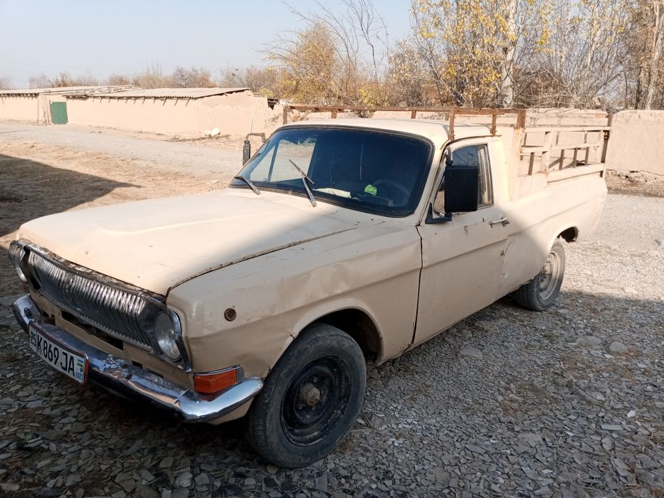 Волга газ 2411  пикап сотилади