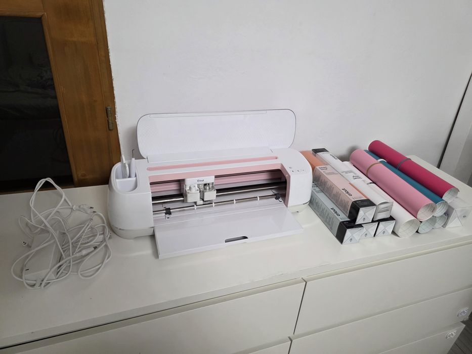 Cricut Maker Rose Edition