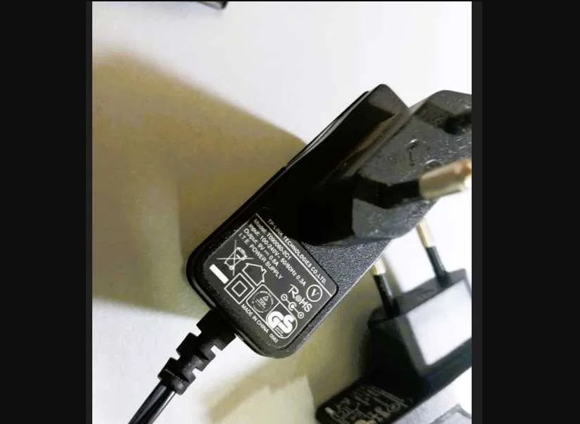 адаптер зарядка на 9 вольт блок питания