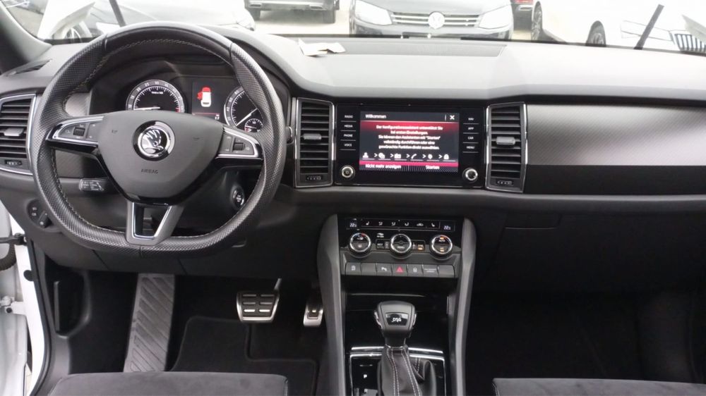 Skoda Kodiaq 2019 Sportline 2.0 150 cai D Panoramic, full