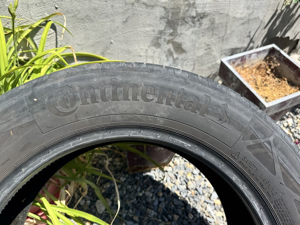 Continetal 215/60/17