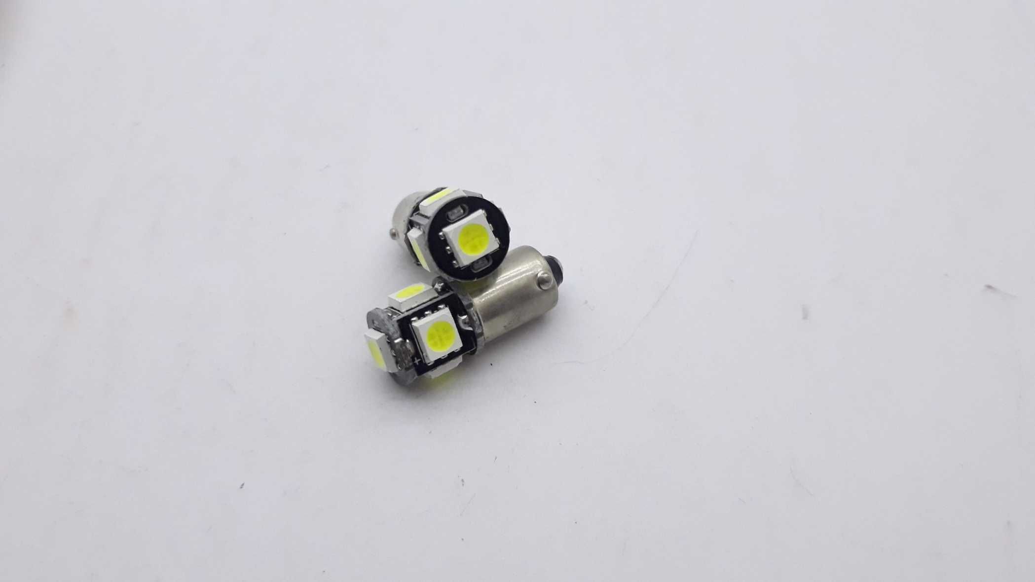 Лед крушки за габарит 5LED BA9S T4W 12V 5050 SMD -А3016