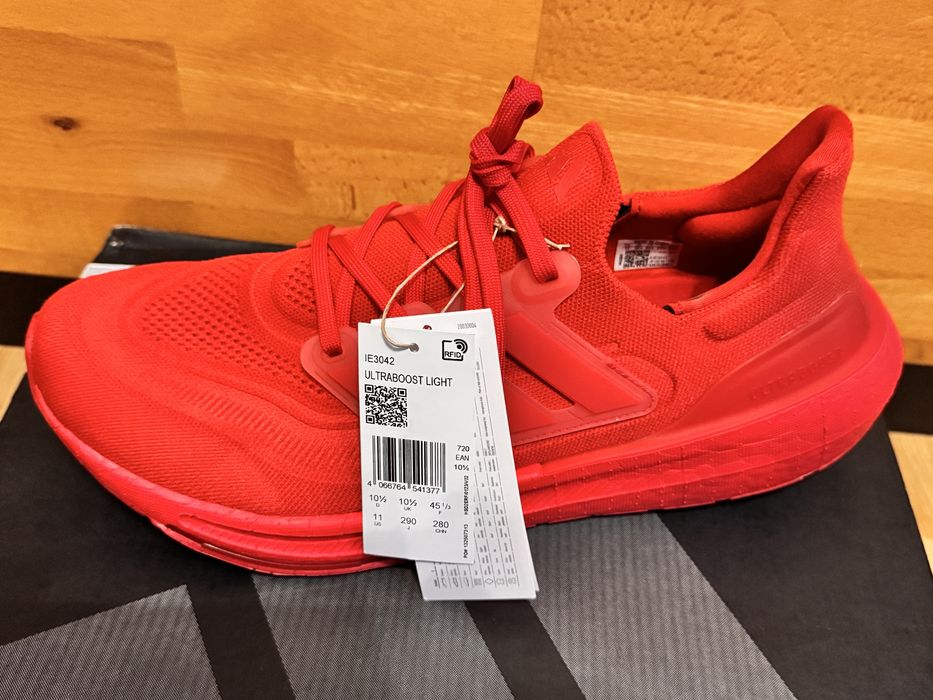 Adidas UltraBoost Light 23