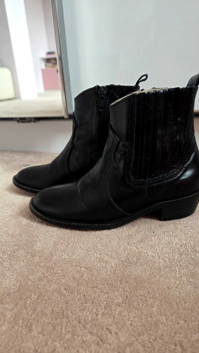 ZARA Естествена кожа N 29