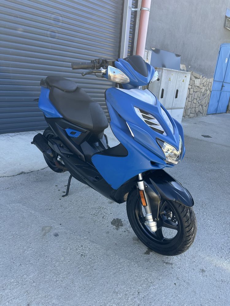 Yamaha Aerox R