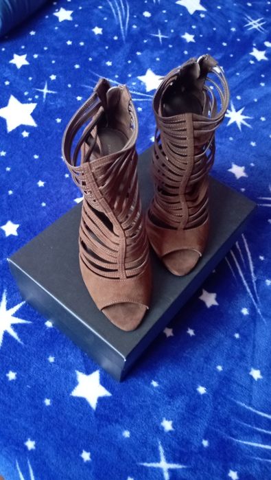 De vânzare.                       .