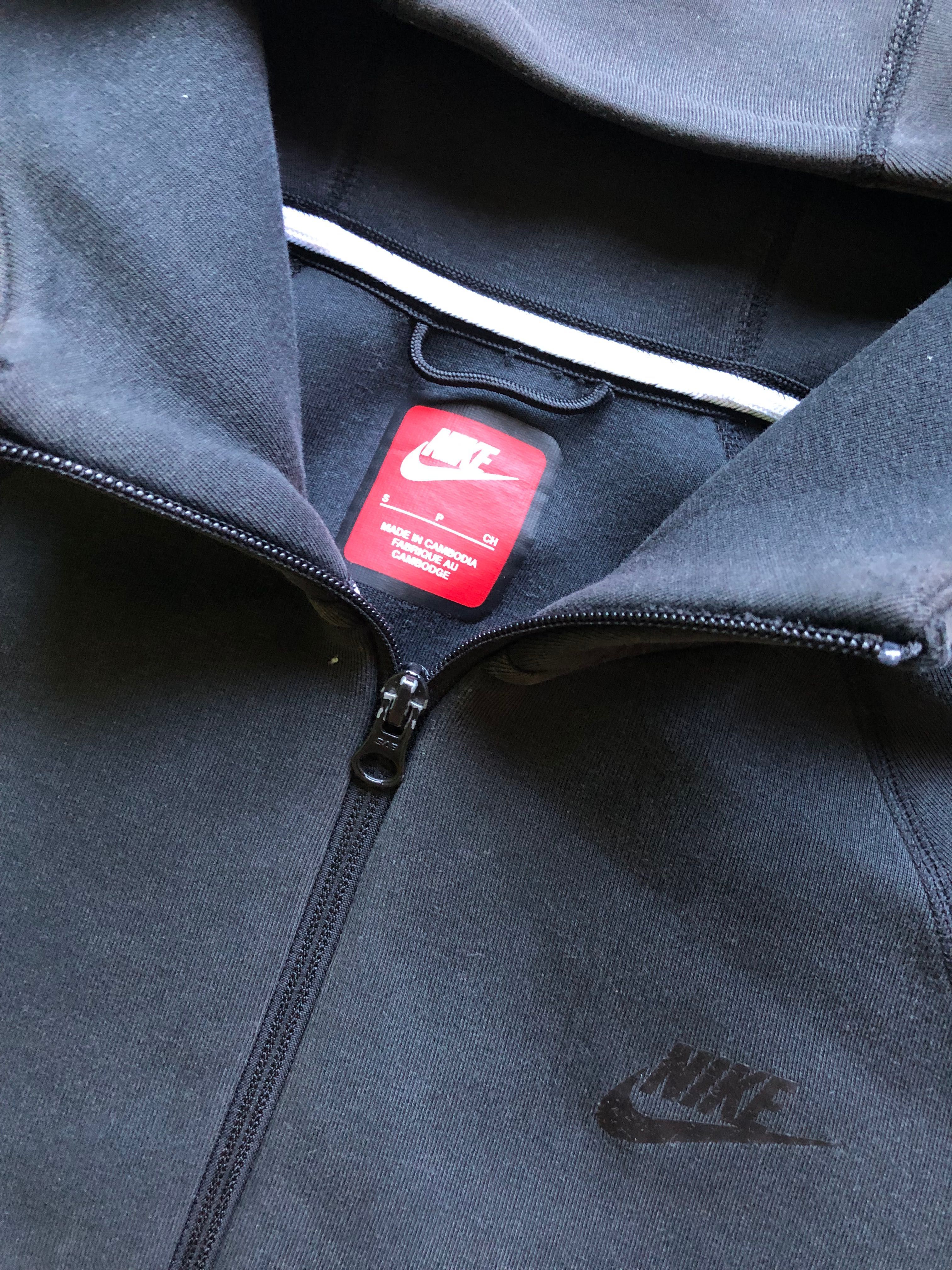 Nike Tech Fleece Горнище