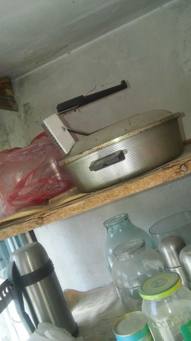 Продам Эл.сковородку.Производства СССР .Обмен. Цена окончательная.