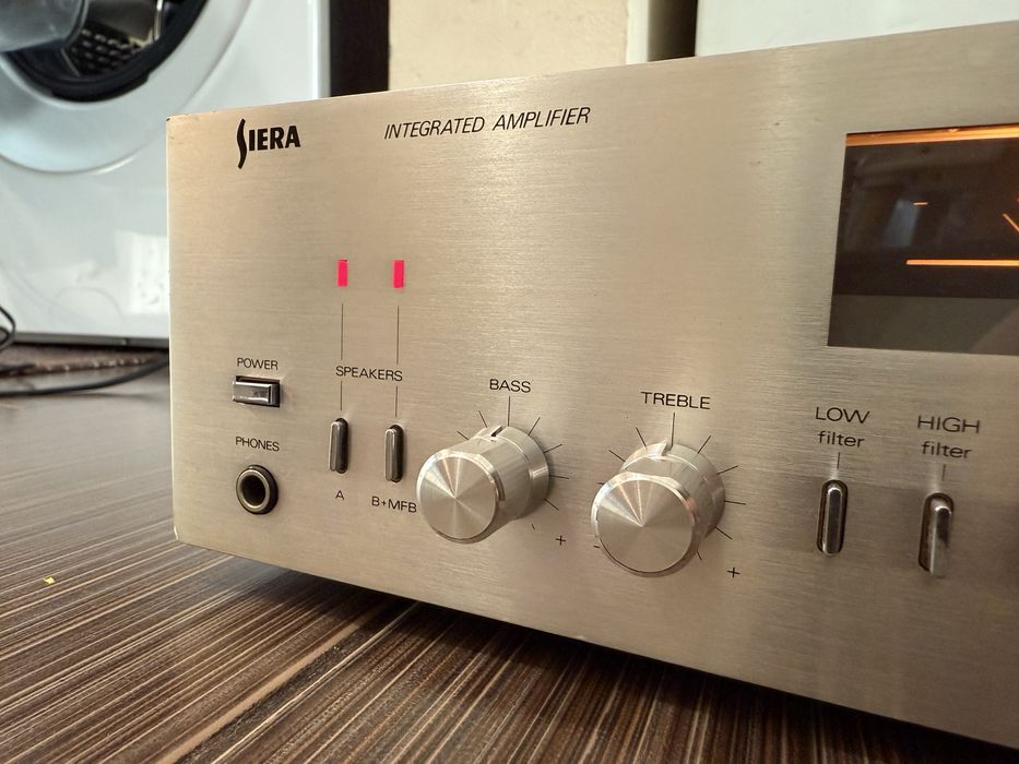 Siera 6394 Качествен стерео усилвател
