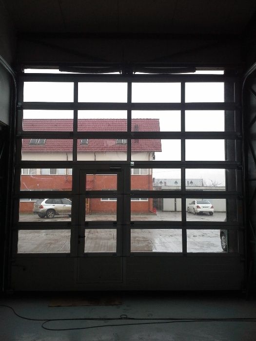 Panou/Panel vitrat din aluminiu in Usi de garaj sectionale industriale