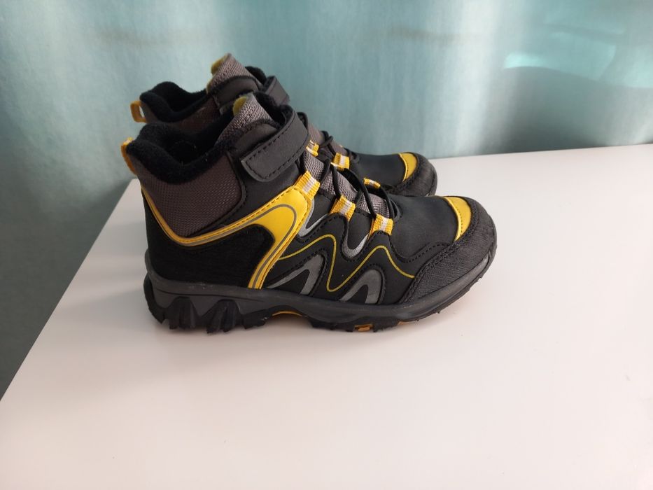 Боти /ботуши,  високи маратонки, спортни обувки , номер 30