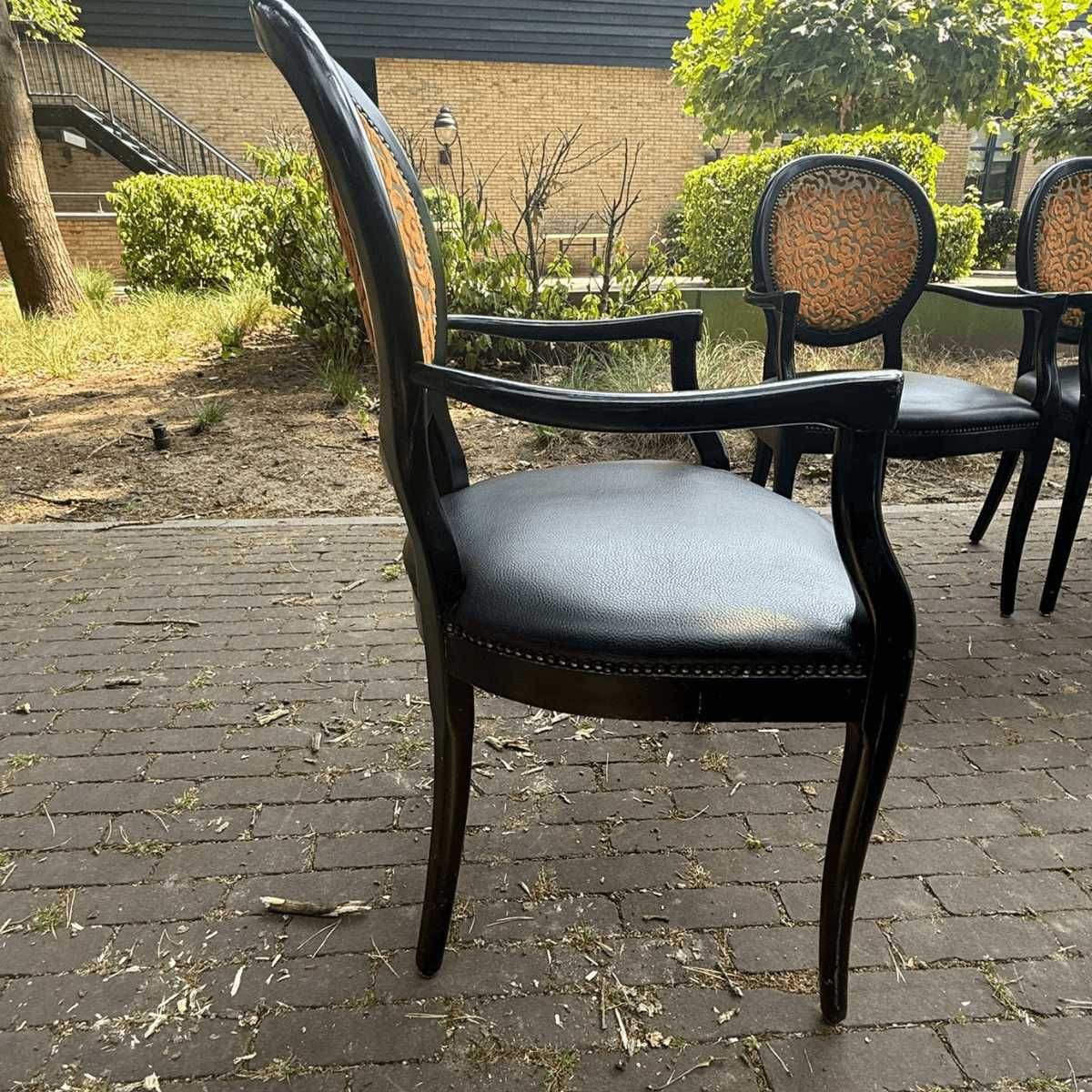 Scaun dining cu brațe, stil baroc, piele / material brodat