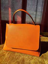 Дамска чанта,ежедневна,в оранжев цвят