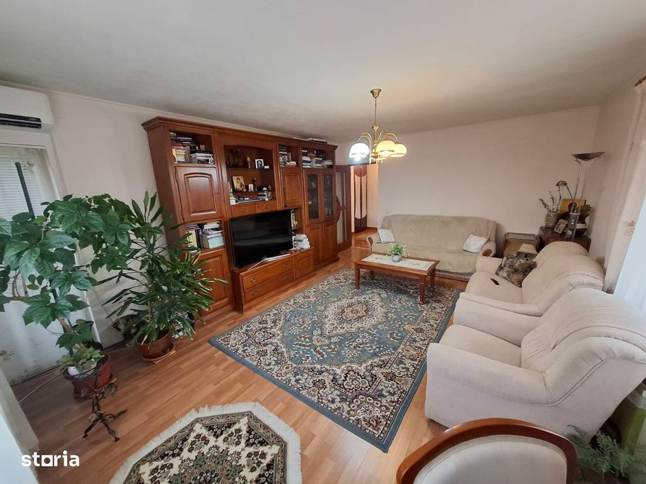 Str. Victoriei (zona Marul de Aur)–ap. 2 camere, etaj 2, bloc tip vila