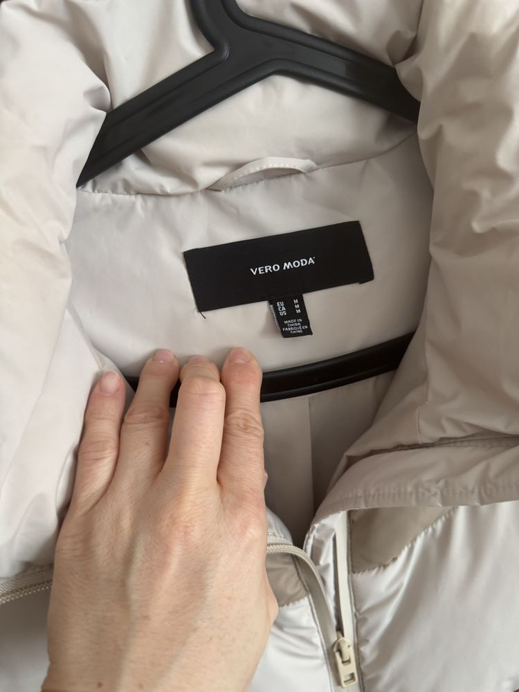 Зимно яке  Vero moda , бежово рамер М