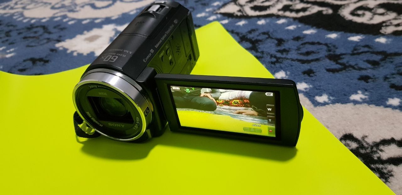Sony HDR-CX530 Videocam