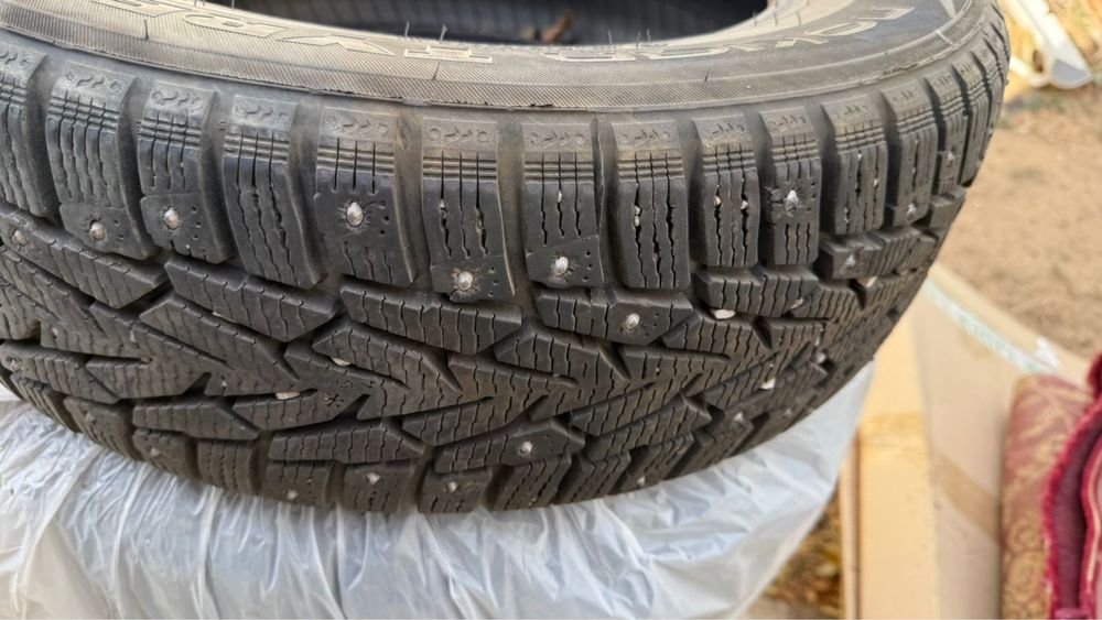Продам шипы в комплекте все