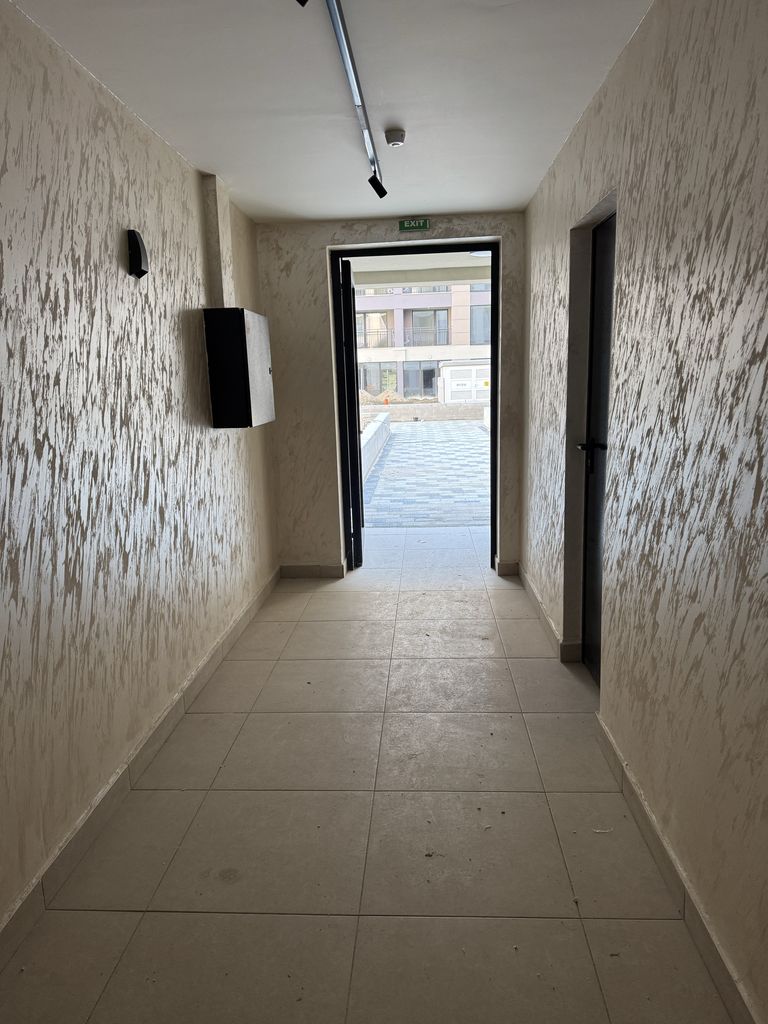 Продава се Двустаен апартамент в Пловдив, Остромила - 65 кв.м за 1339 €/кв.м - Снимка #7