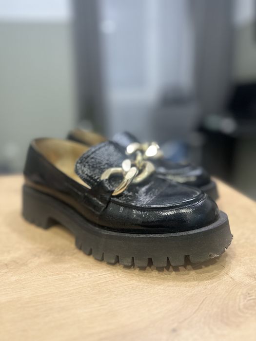 Черные Лофферы с Золотой цепью