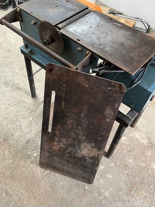 Дървообработваща машина