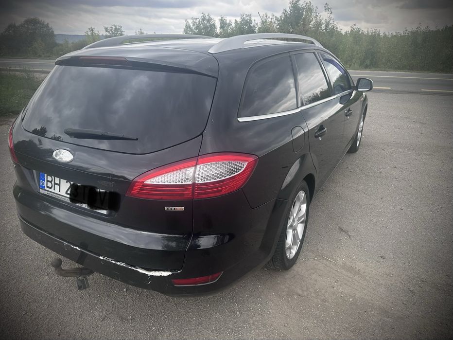 Ford Mondeo 2008 – Automat, confort și fiabilitate