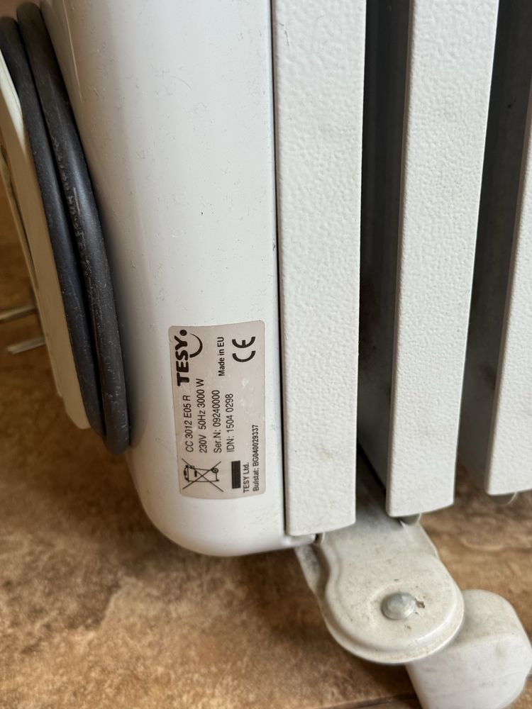 Маслен радиатор Tesy 3000W