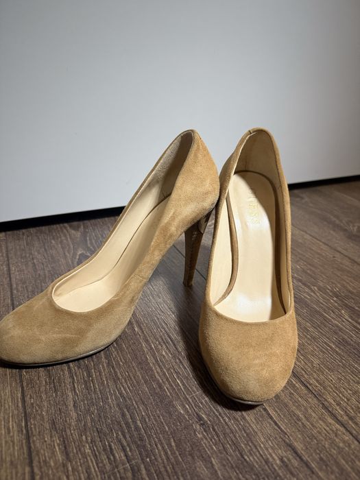 Vand pantofi cu toc GUESS 37