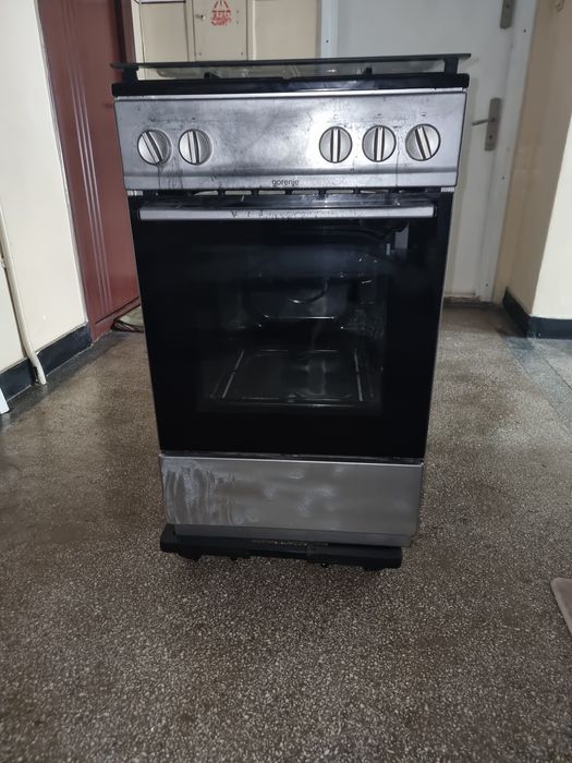 Vând aragaz Gorenje