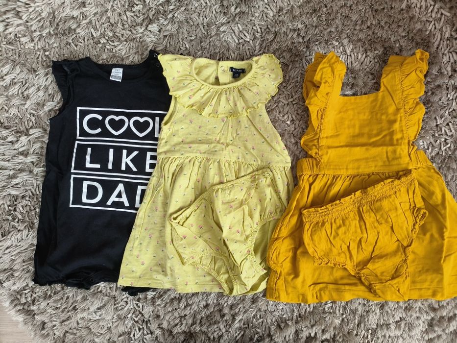 Set 2 rochițe+ o salopeta