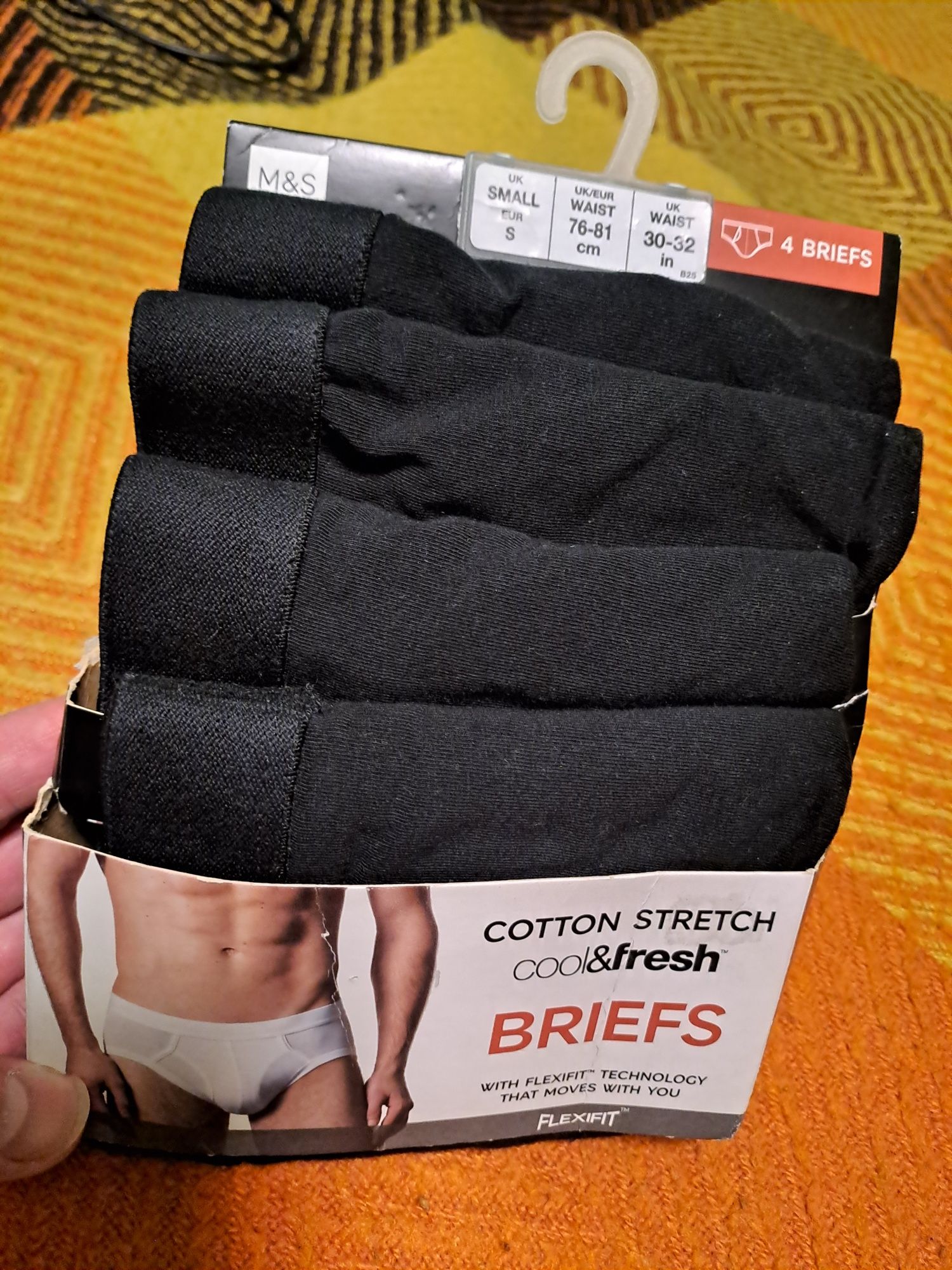 Новые Mark&Spencer 4шт. briefs р-р S