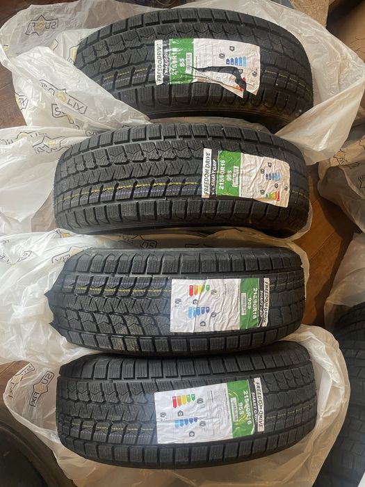 Шины новые 215/60/16 зимние