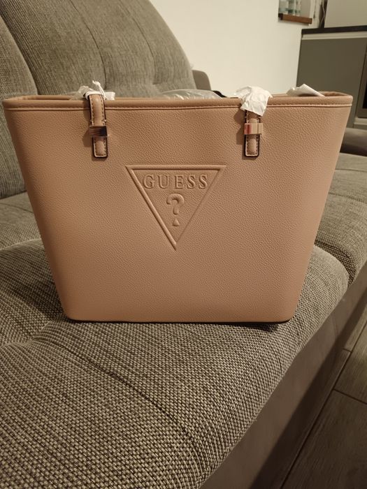 Poșeta Guess noua!