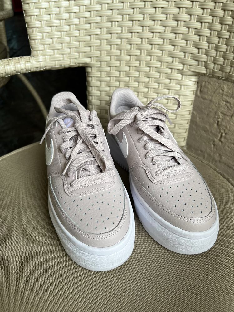 Дамски обувки Nike COURT VISION ALTA