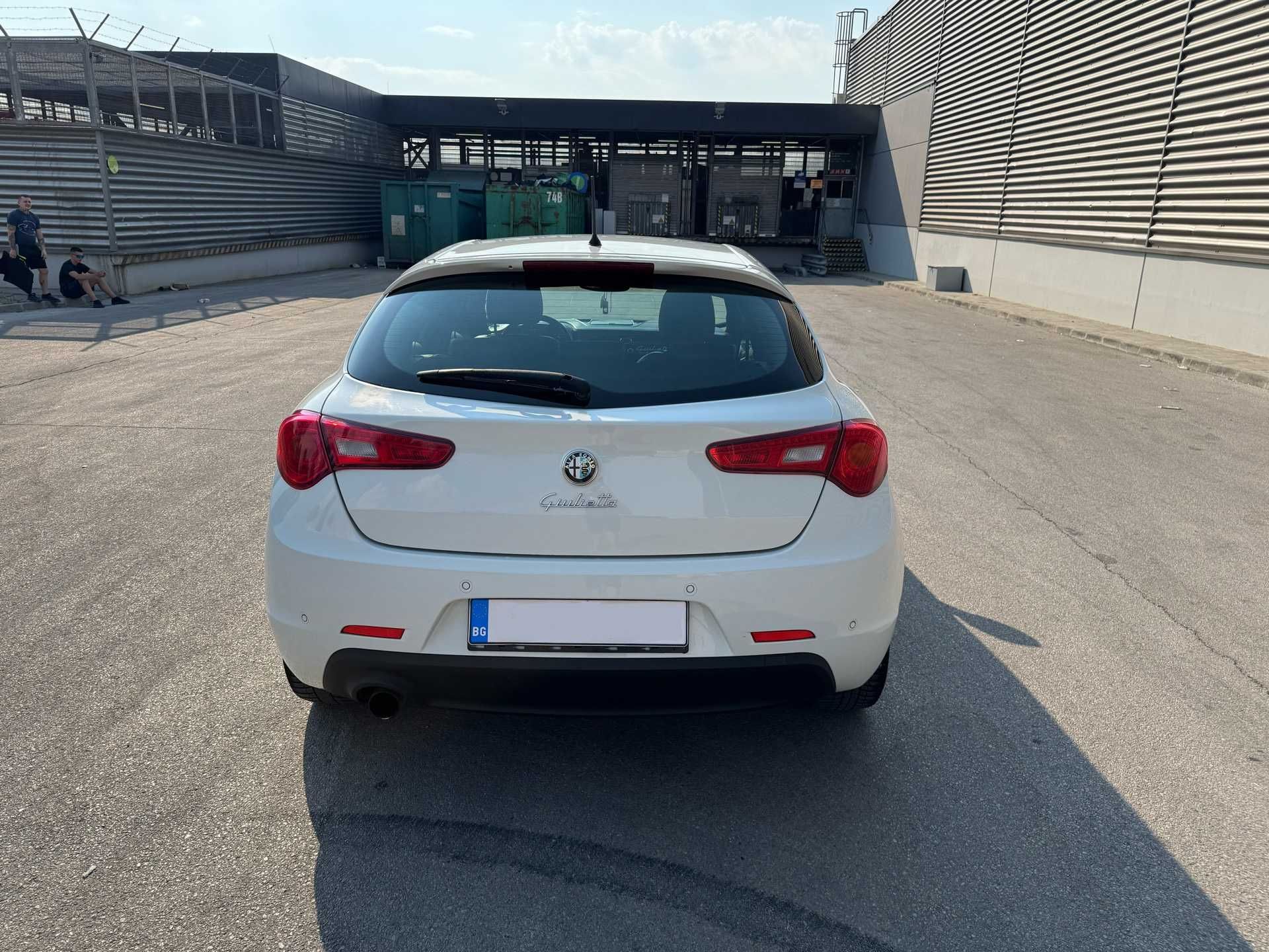 Alfa Romeo Giulietta 2.0 Бензин 2015