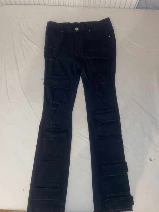 Blugi flared cargo negri