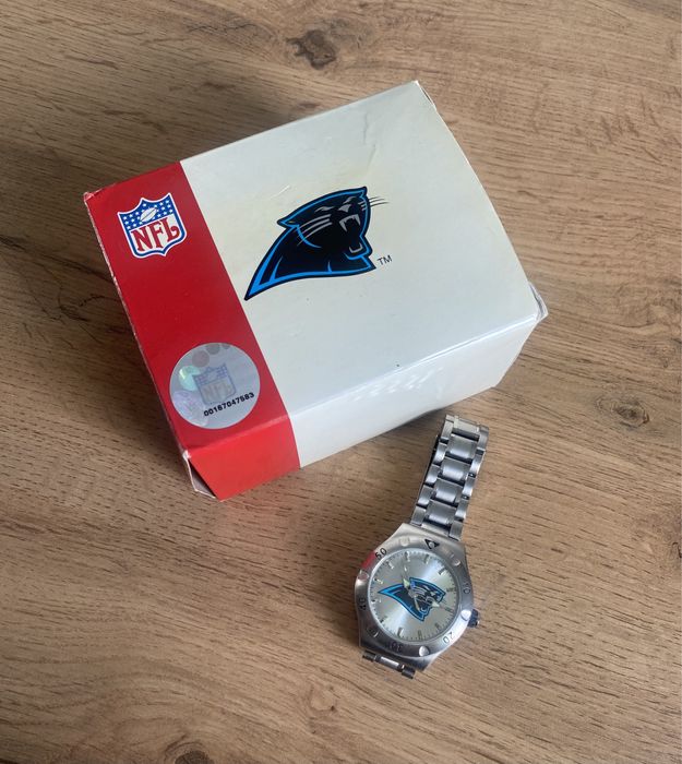 Часы NFL кварцевые Carolina Panthers