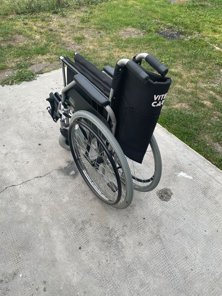Carucior pentru persoane cu dizabilitati