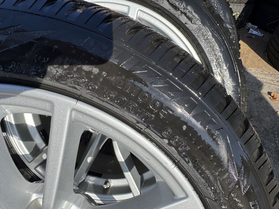 Vand roti BMW 225 50 R17 Brigestone LM005 RUNFLAT