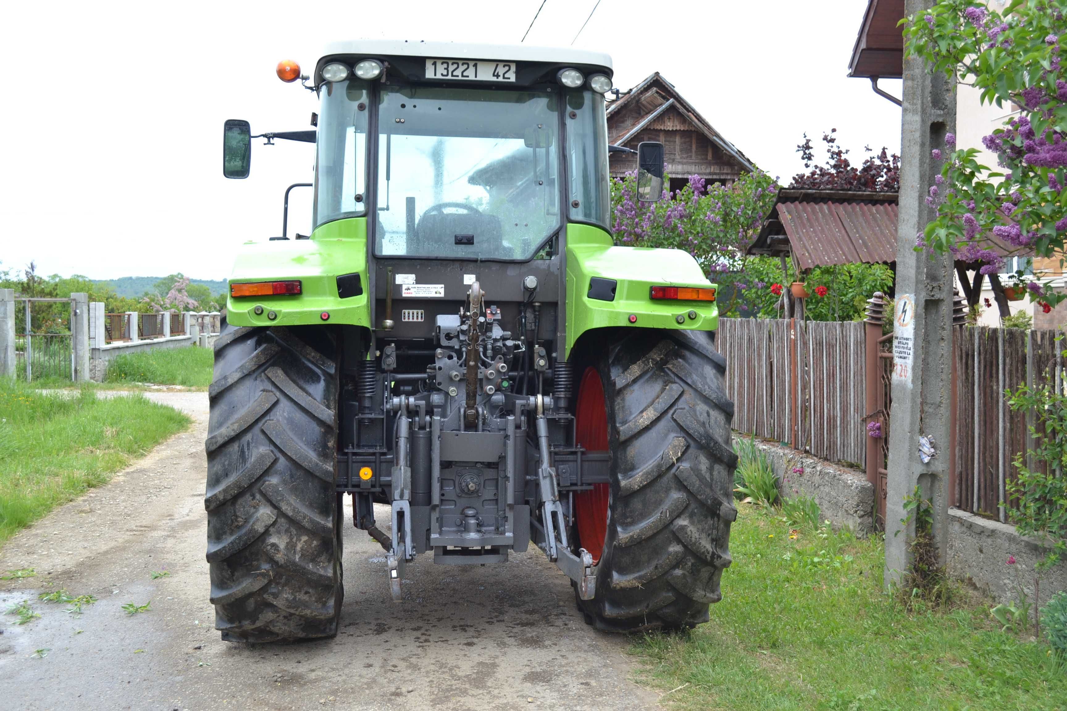 Tractor Claas Ares 657 ATZ